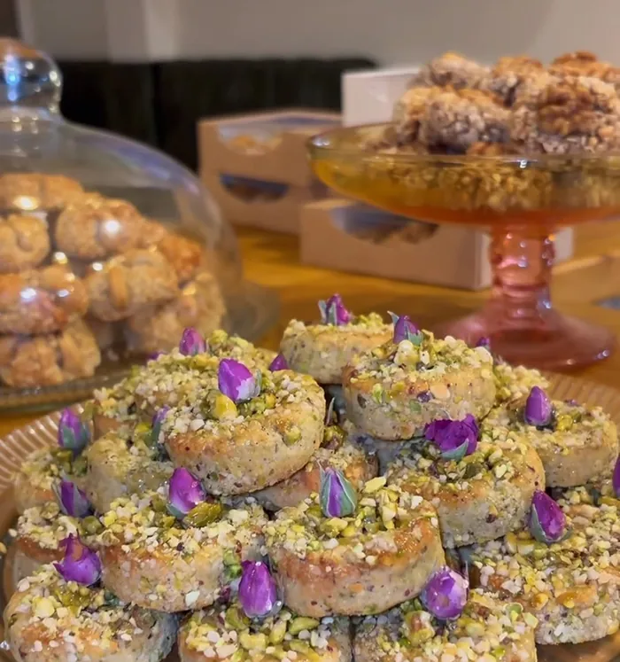 Dulces marroquíes caseros con pistacho